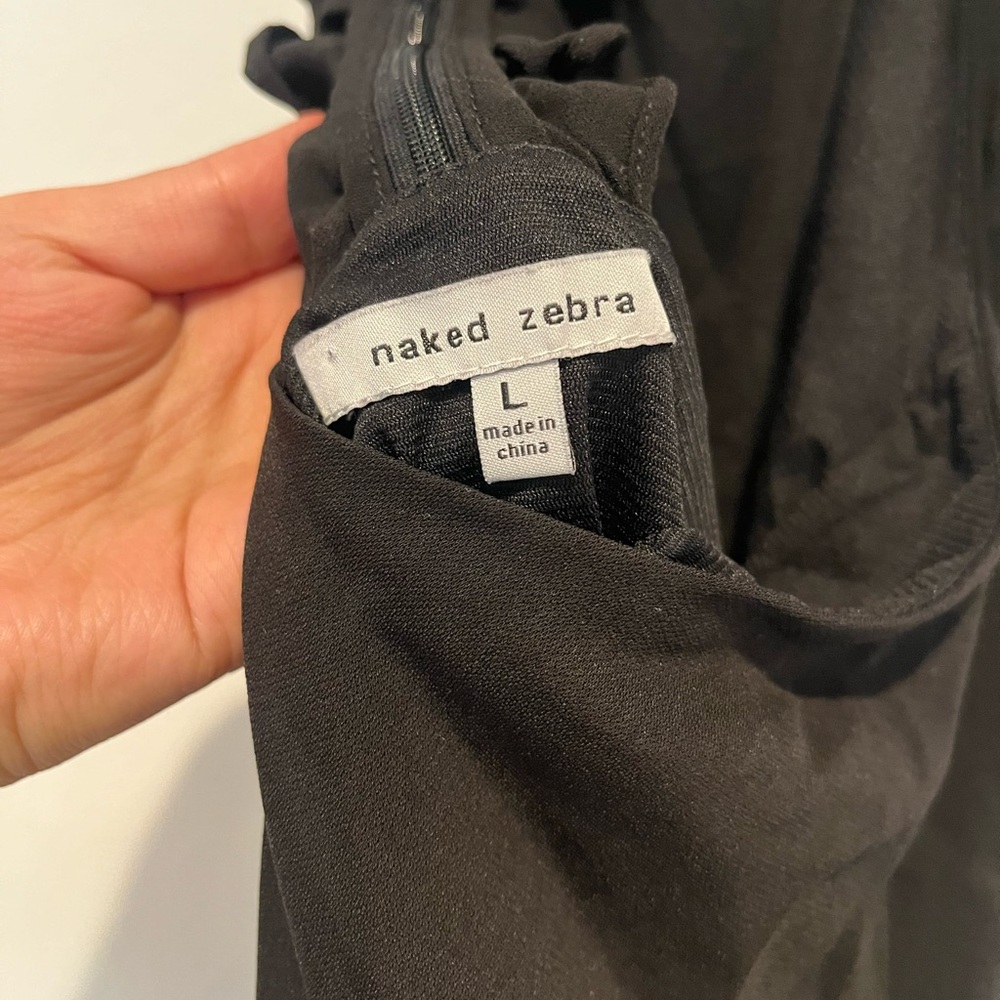 Naked Zebra Open Back Black Halter Top Size. Large - Picture 5 of 5